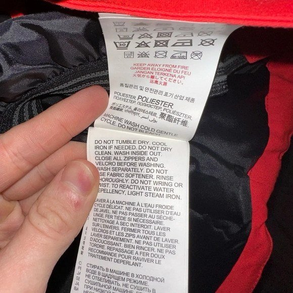 Quicksilver Boys M(12) Winter Jacket Red w detachable hood NWT - Picture 10 of 11